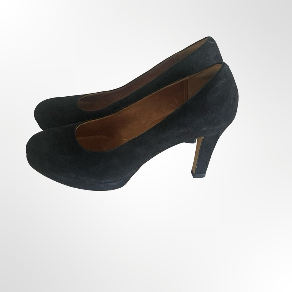 Clark's Artisan Women's Black Suede Mid-Heel Pumps in size 7.5 - Picture 3 of 9
